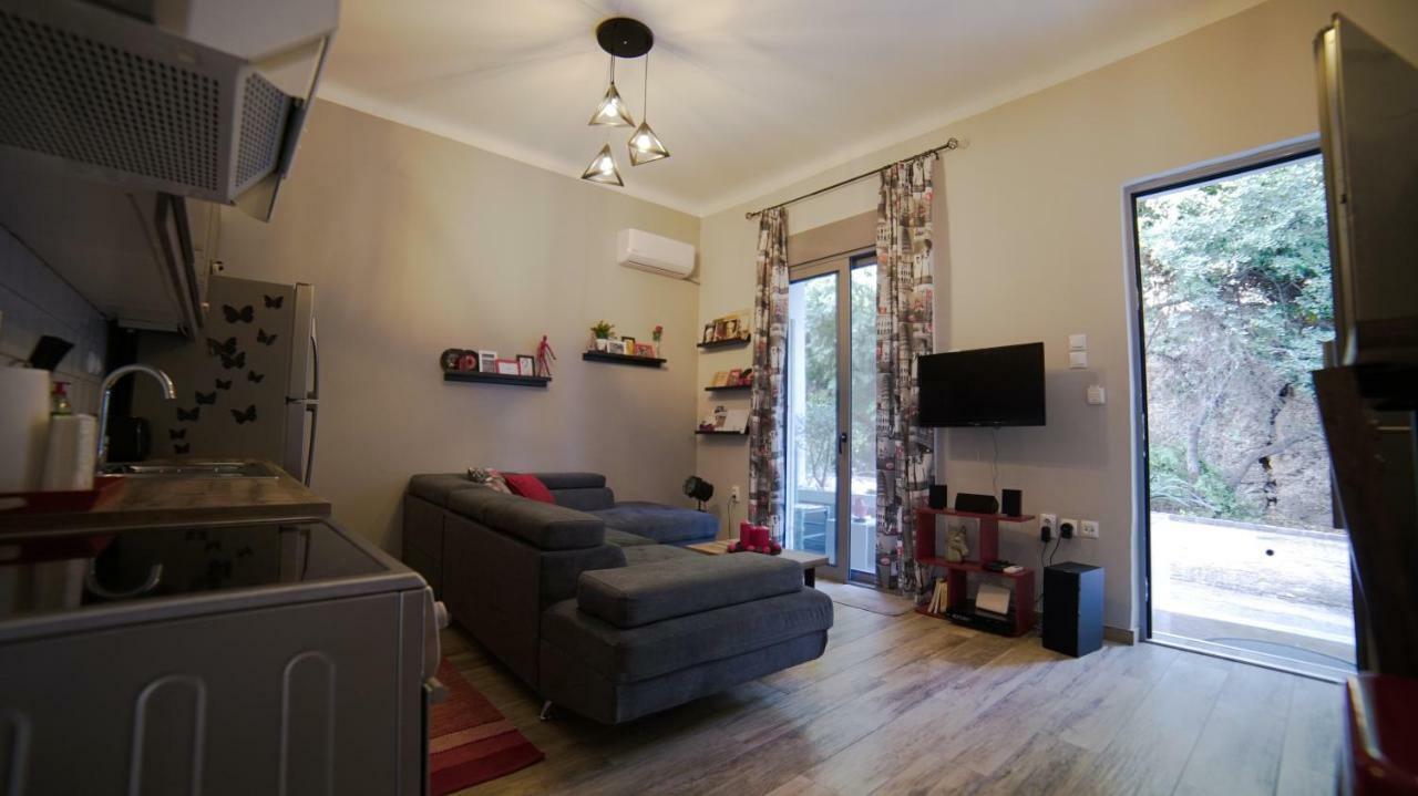 D16-Cosy Downtown Apartment Atenas Exterior foto