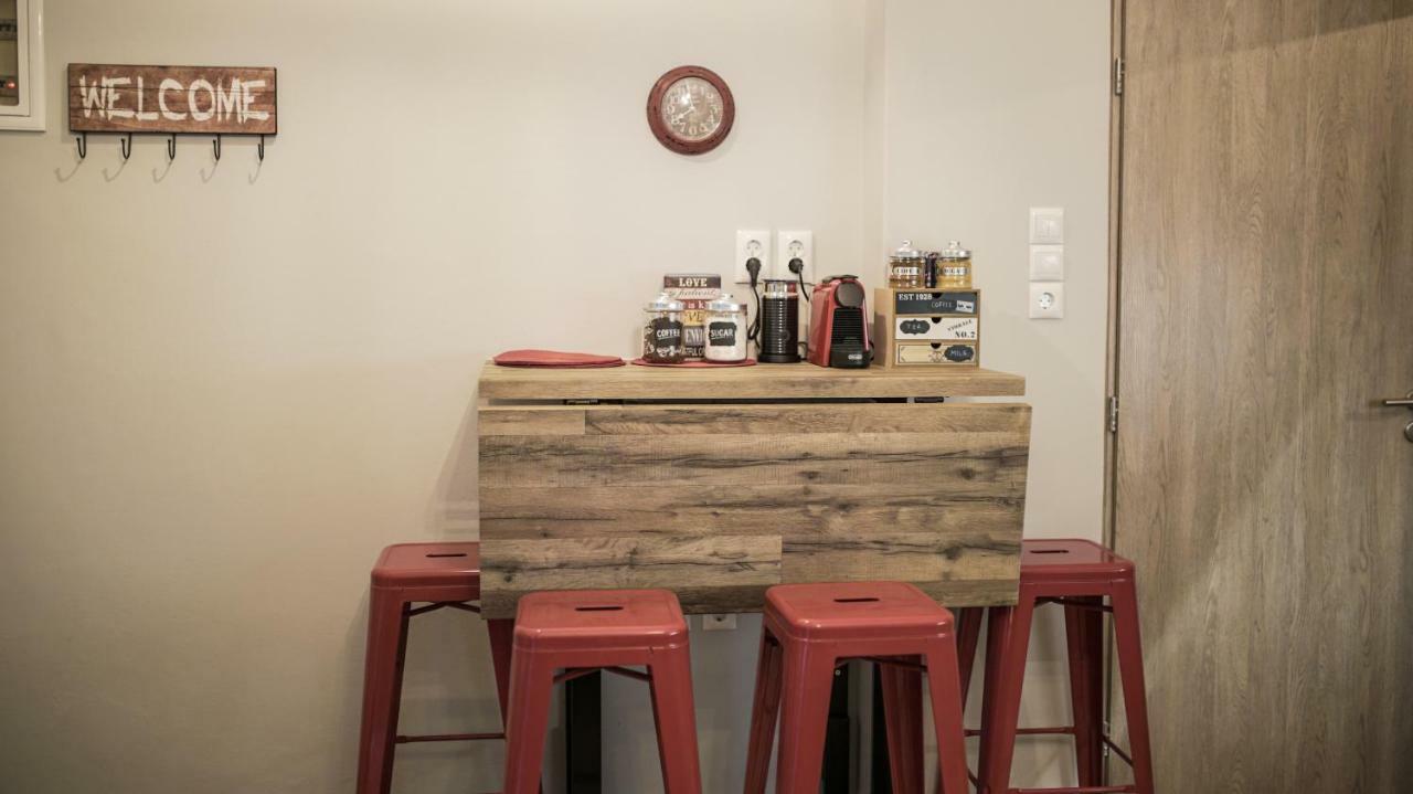 D16-Cosy Downtown Apartment Atenas Exterior foto