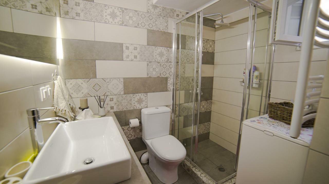 D16-Cosy Downtown Apartment Atenas Exterior foto